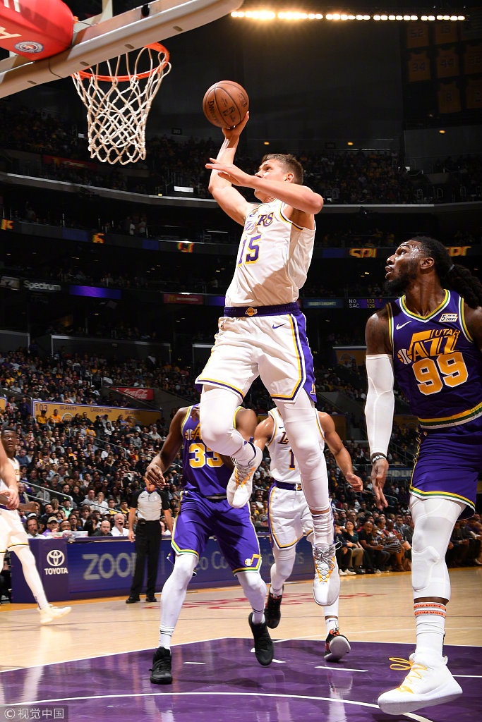 爱游戏官方-辽宁队力克爵士，霍勒迪点燃赛场的简单介绍