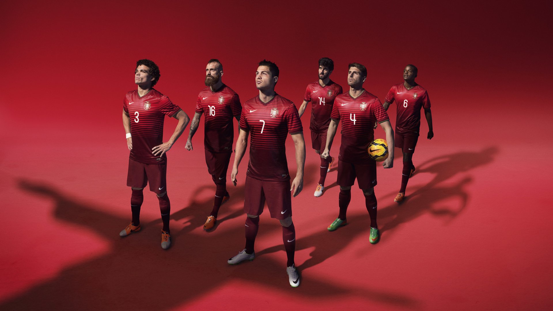 范戴克的唯一焦点，尼日利亚与那不勒斯对决中的统治性闪耀