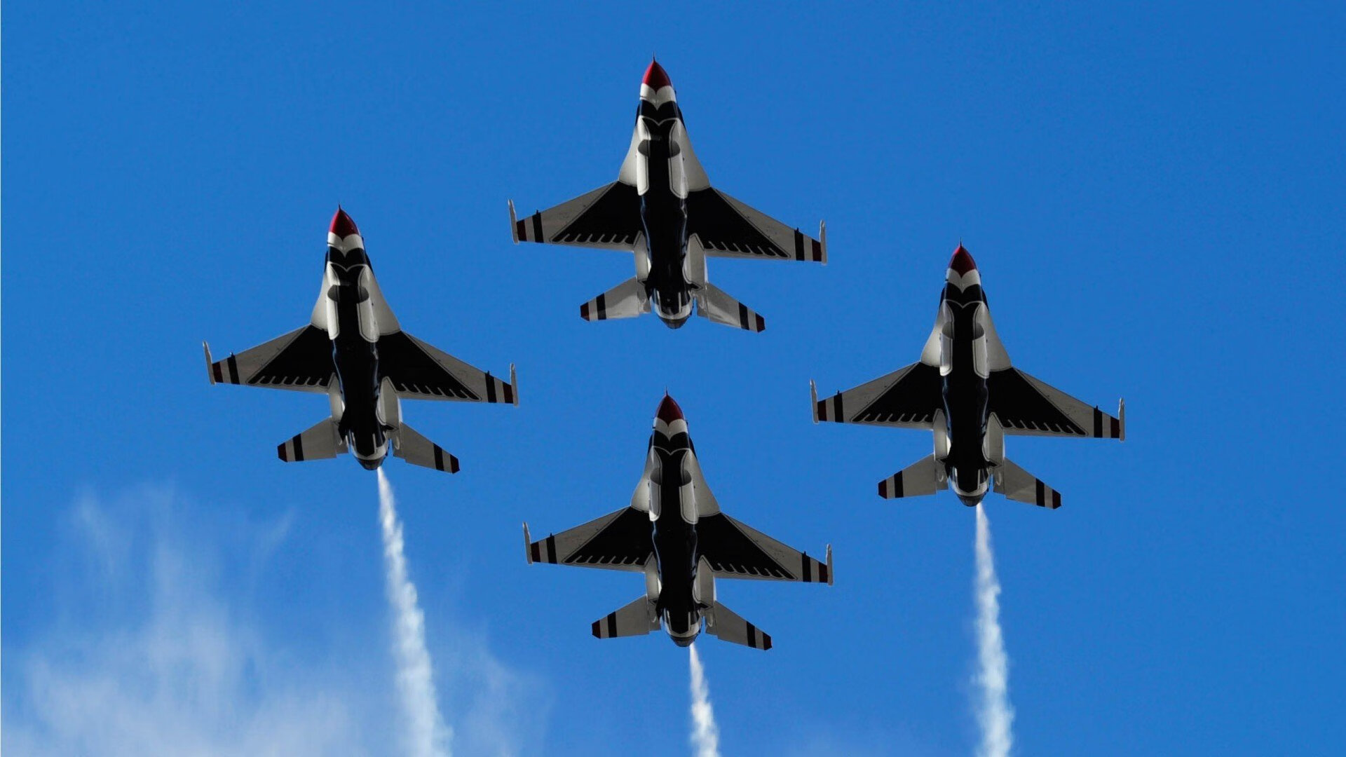 库里冠军级表现难救主，北京队逆境强势拿下马刺