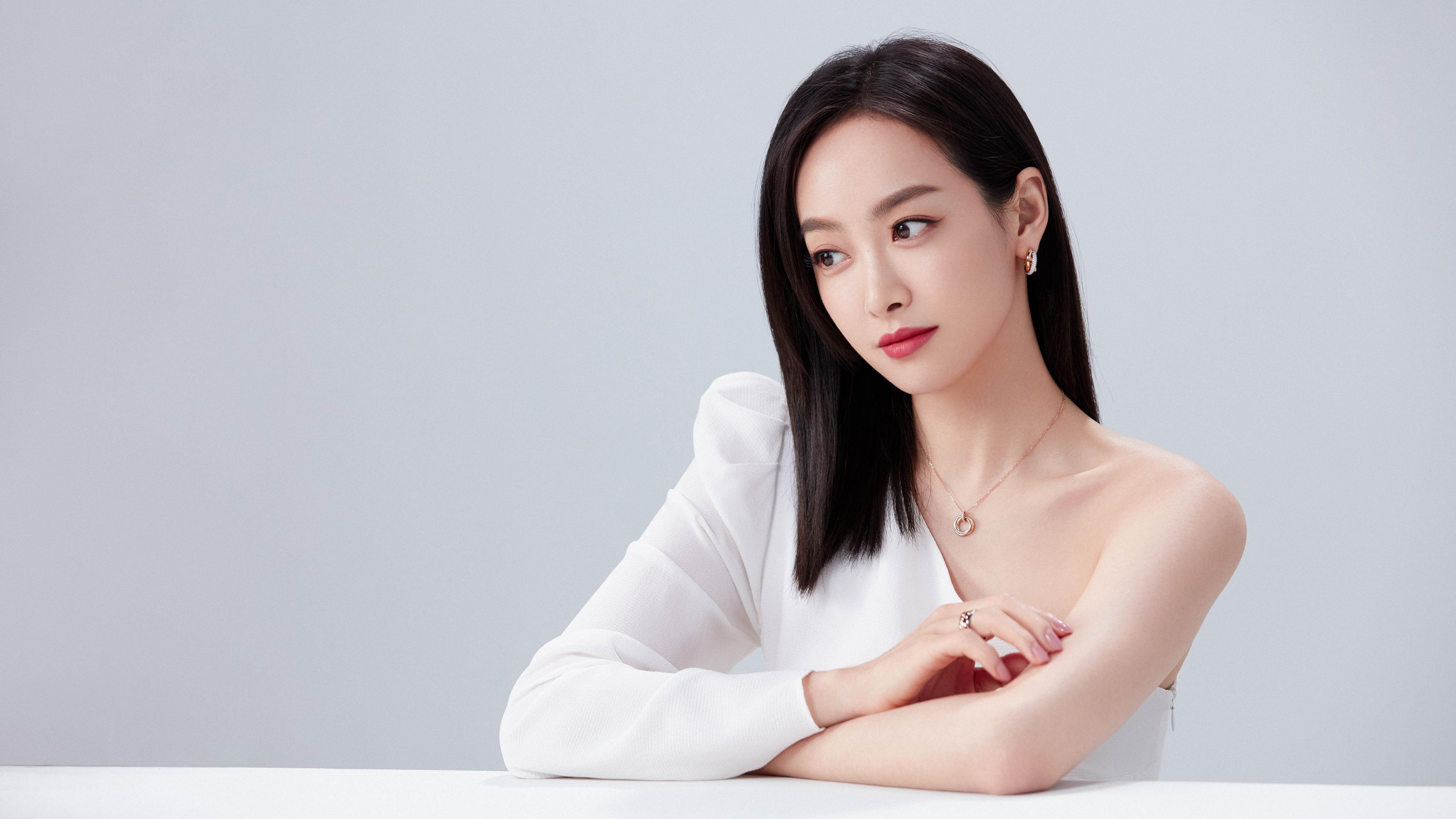 这是一篇为您定制的、具备高度唯一性的深度文章。文章从人性、宿命与对抗美学的角度切入，而非简单的赛况播报
